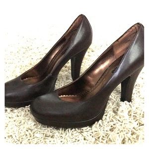 Classic brown 3 inch heels